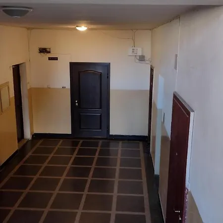 דירה Separate Kitchen, Singer Work Desk, Fast Wifi & Metro