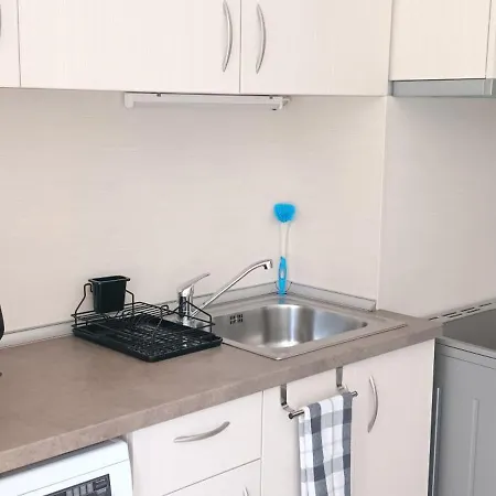 דירה Separate Kitchen, Singer Work Desk, Fast Wifi & Metro