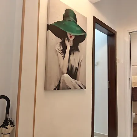 Sofia Center Chic Suite - Separate Kitchen And Balcony Apartmán *