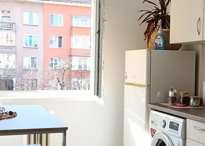 Center Chic - Separate Kitchen And Balcony アパート ソフィア