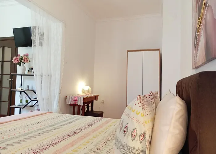 Center Chic - Separate Kitchen And Balcony Apartment Sofia