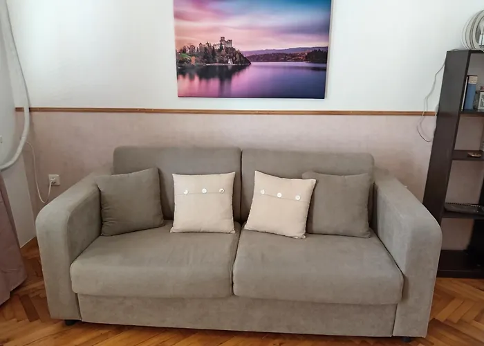 Center Chic - Separate Kitchen And Balcony Lägenhet